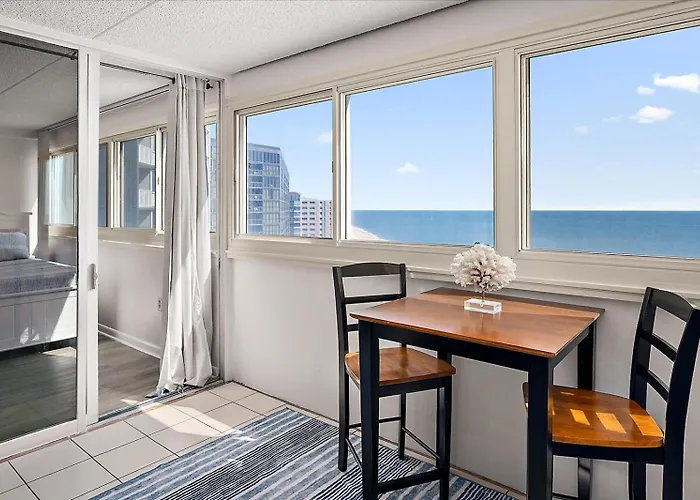 Ocean Front Retreat At The Atlantis With Pool Aparthotel *